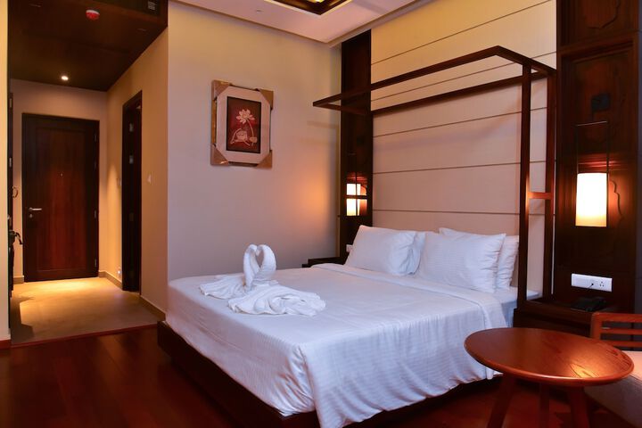 Room 9 of 50