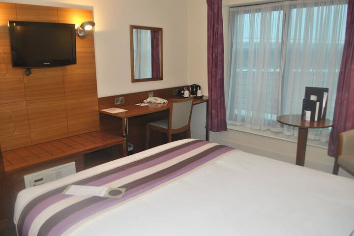 Room 7 of 46