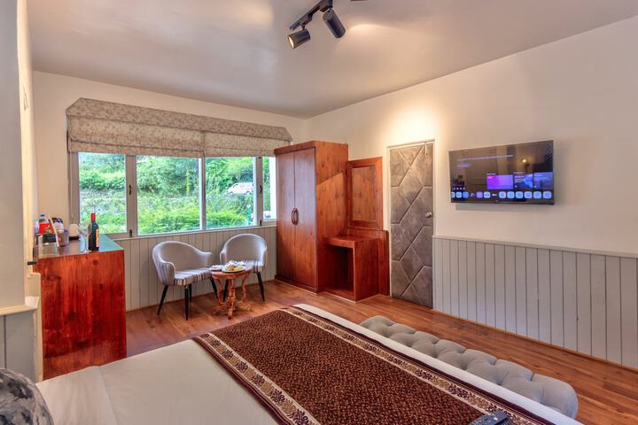 Room 15 of 61