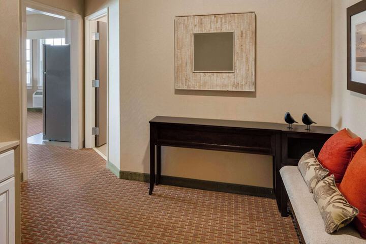 2 Queen Beds Suite (8 of 11)