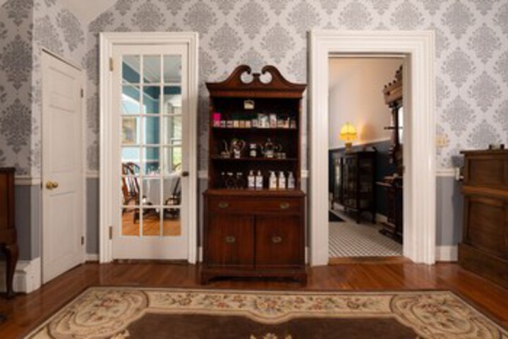 Ballroom/Hall 250 of 282