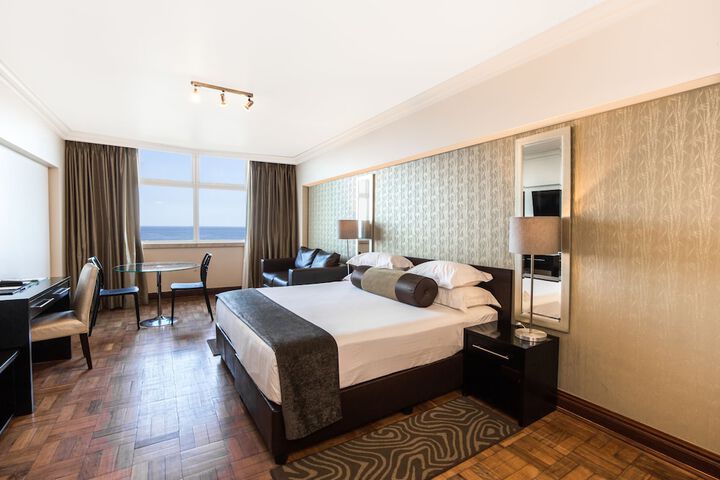 Room 32 of 137