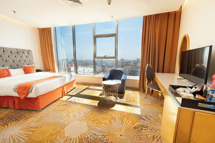 Room 27 of 54