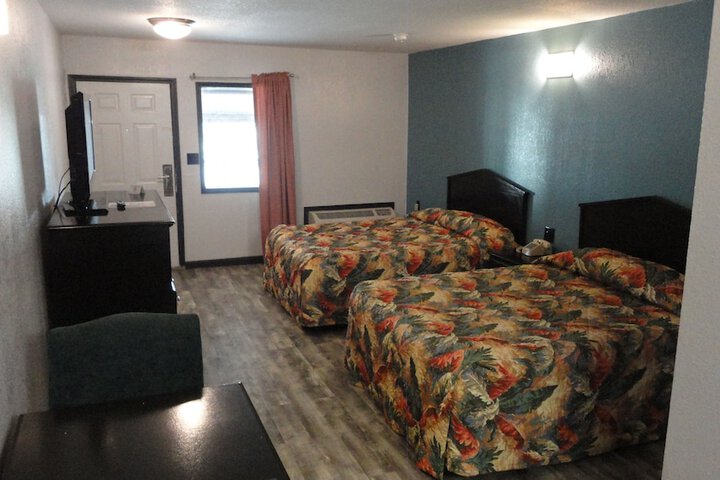 Room 16 of 30