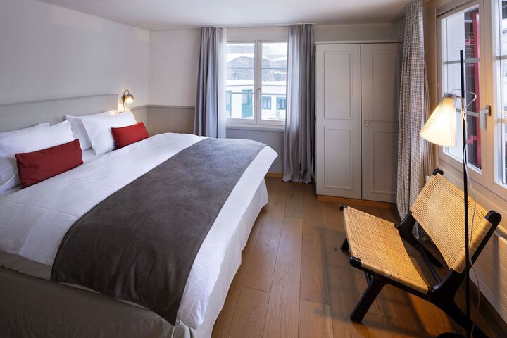 Room 4 of 46