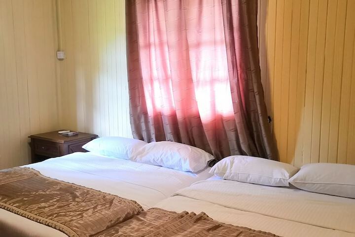 Room 18 of 47
