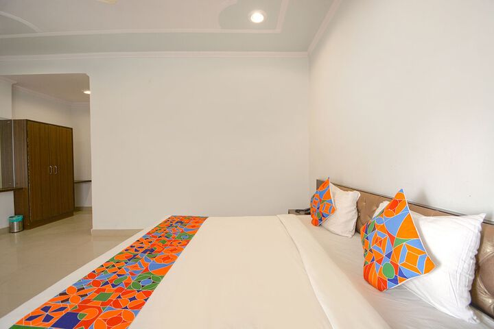 Room 15 of 41