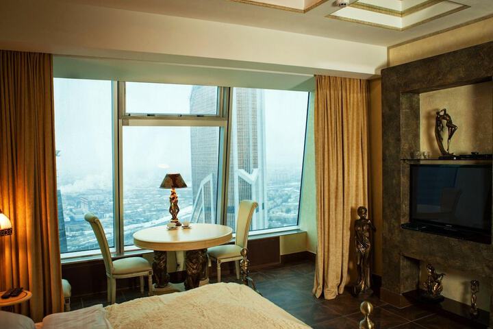 Room 28 of 62