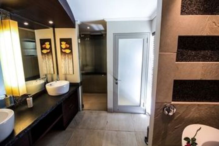 Room 4 of 26