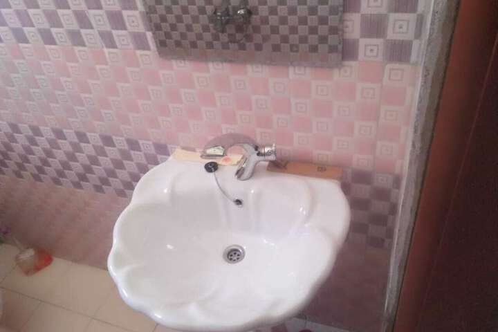 Room 20 of 28