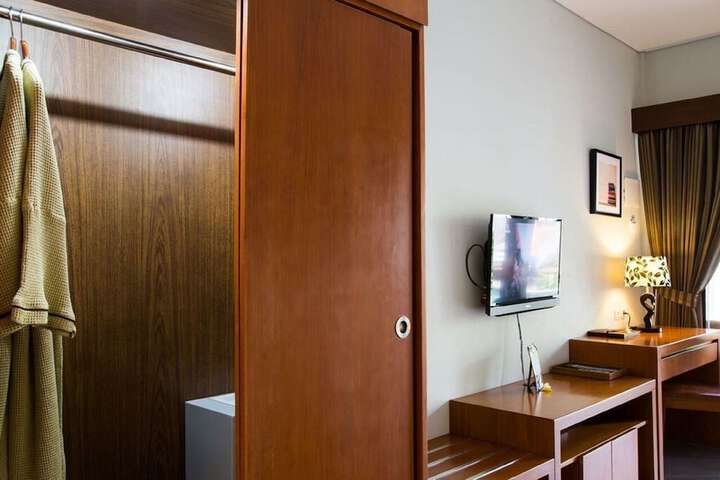 Room 17 of 86