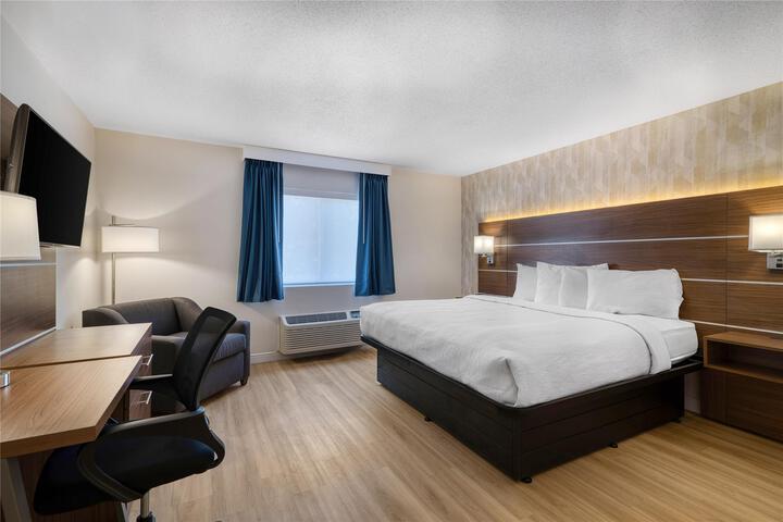 Guest room