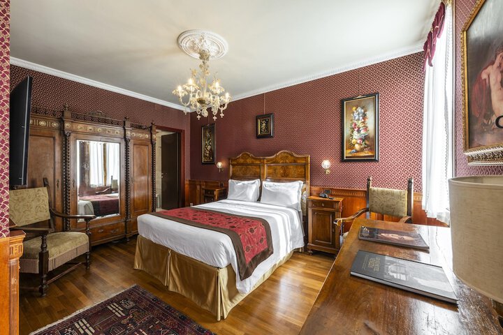 Room 14 of 56