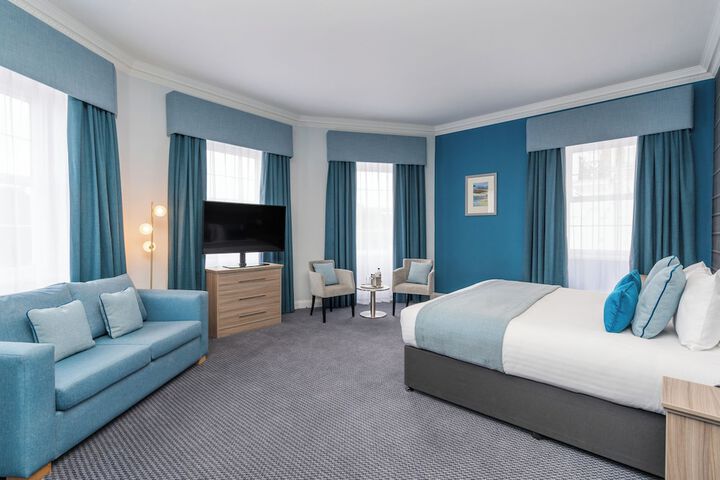 Room 26 of 65