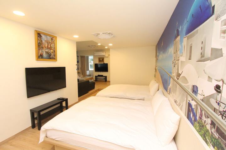 Room 149 of 246