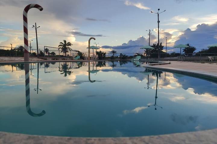 Pool 10 of 16