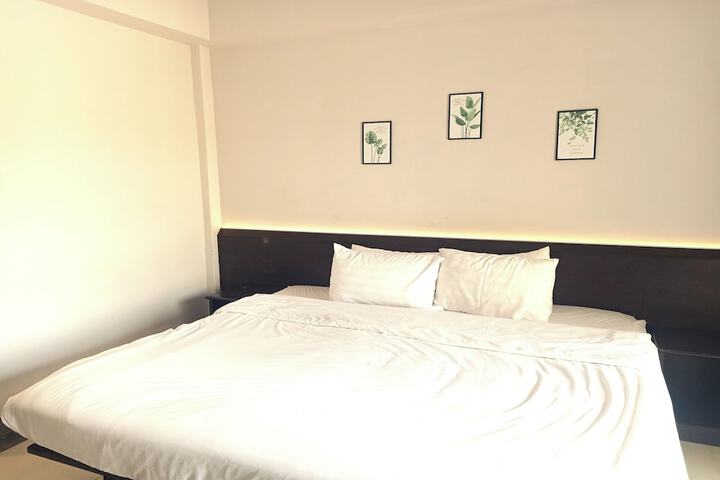Room 12 of 39