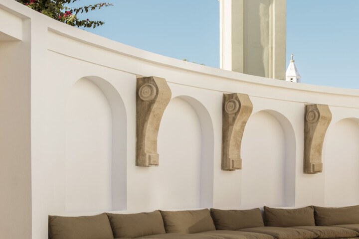 Pool Hotel