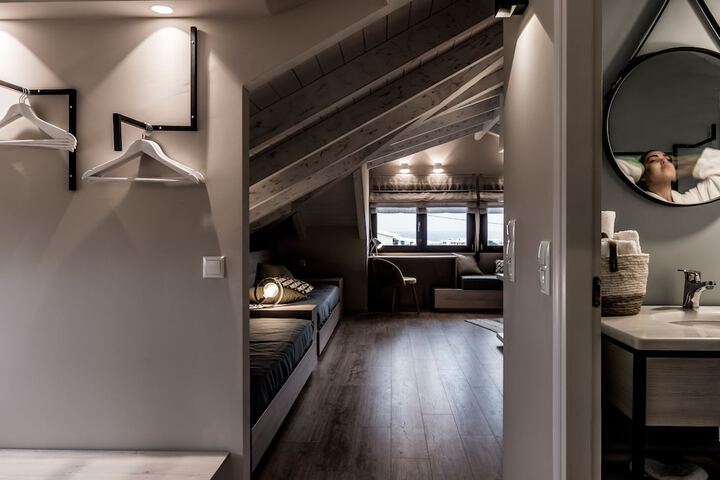 Room 25 of 112