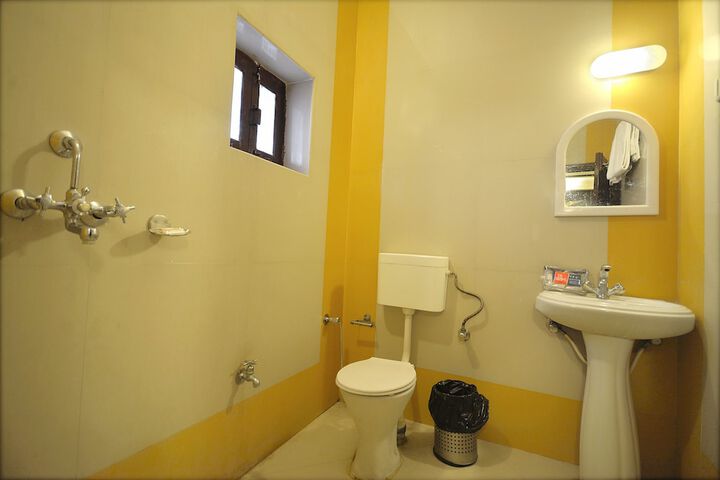 Room 26 of 46