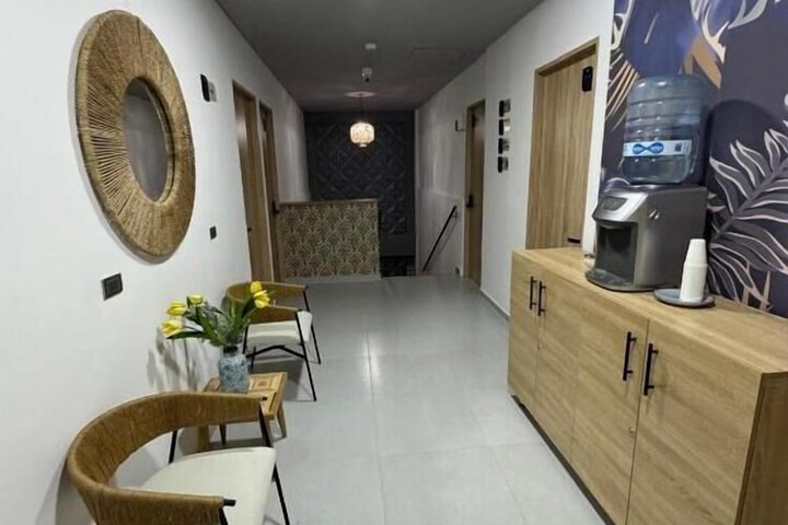 Room 20 of 33
