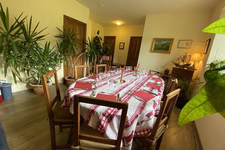 Dining Photos