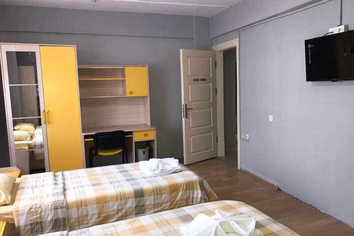 Room 10 of 23