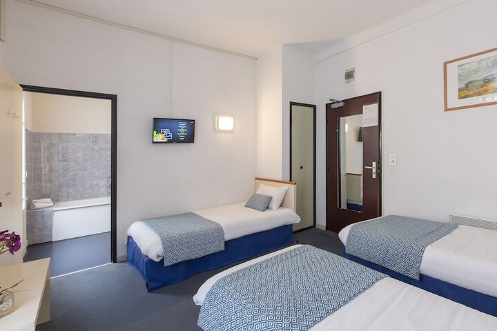 Room 18 of 31