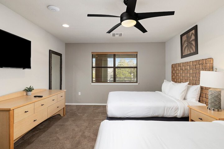 Room 31 of 220