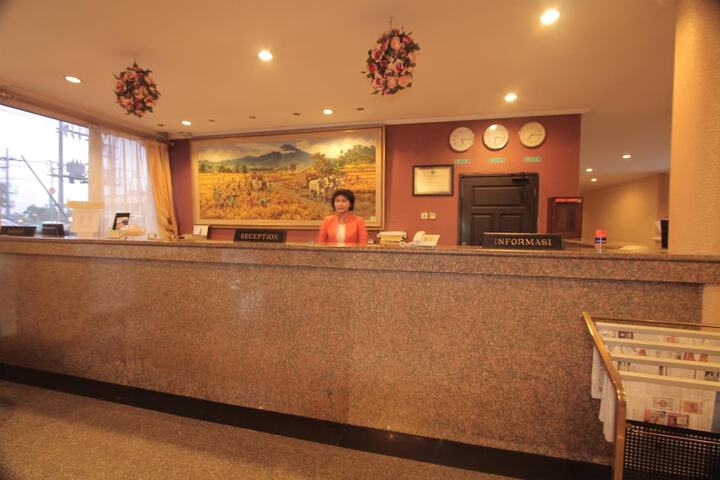 Hotel Interior 3 of 33