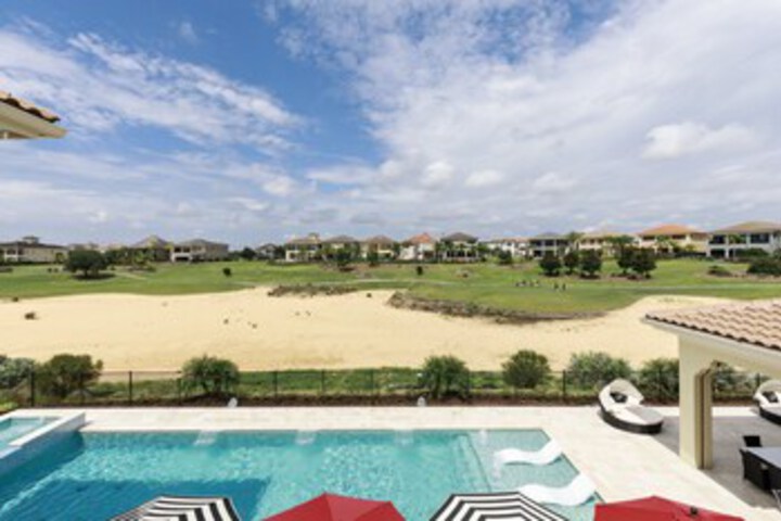 Pool 32 of 50