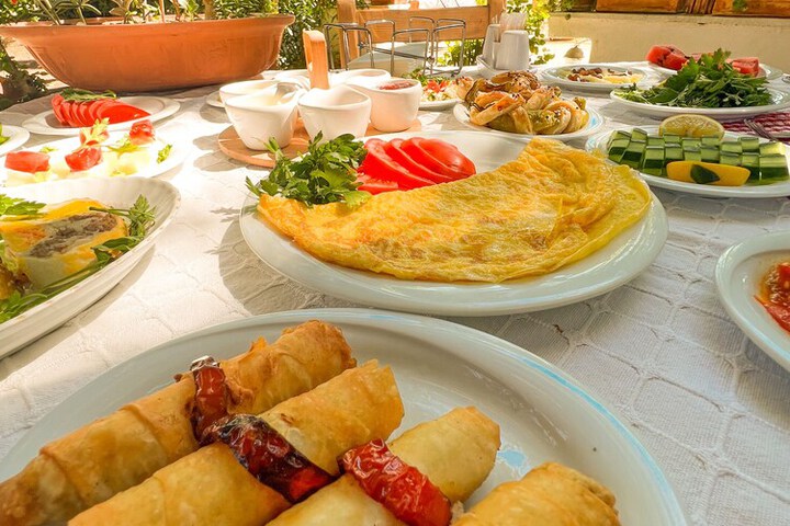 Breakfast/Coffee Service 79 of 139