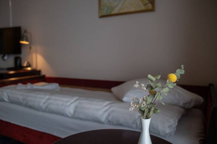 Room 13 of 39
