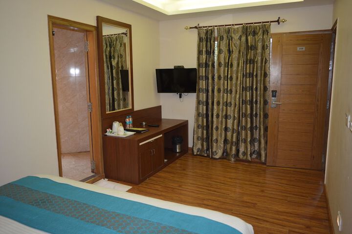 Room 10 of 70