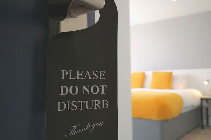 Room 6 of 25