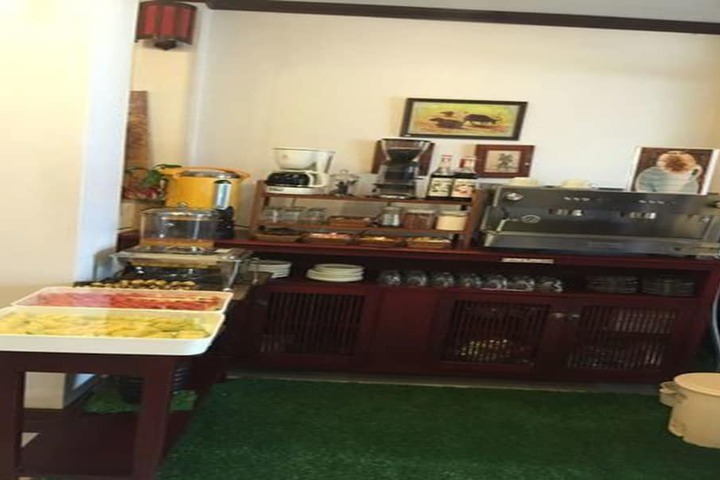 Dining Photos