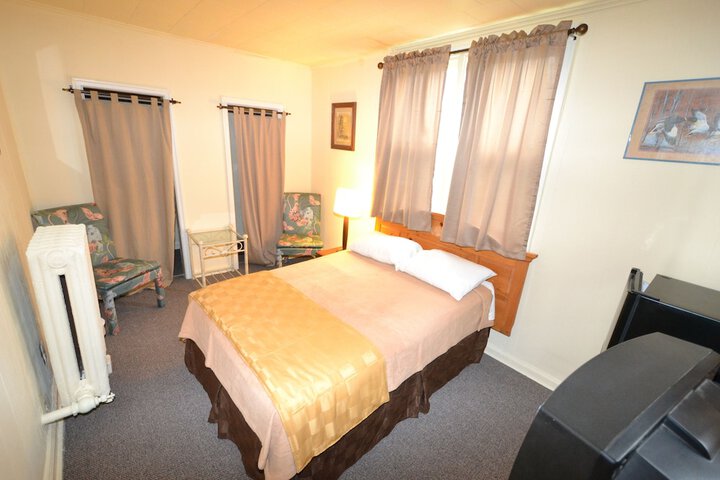 Room 20 of 38