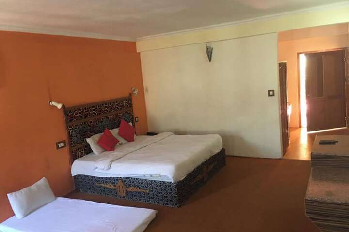 Room 18 of 31
