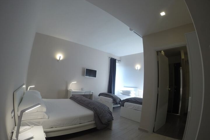 Room 13 of 96