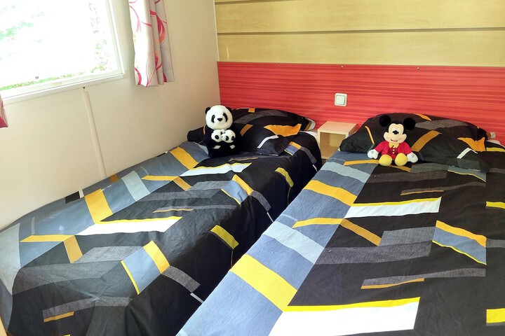 Room 4 of 117