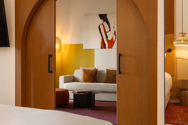 Room 70 of 229