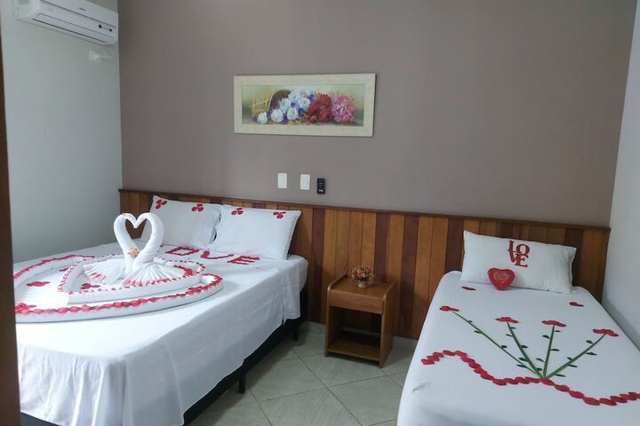 Room 8 of 79