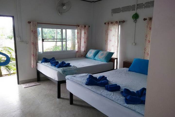Room 21 of 43