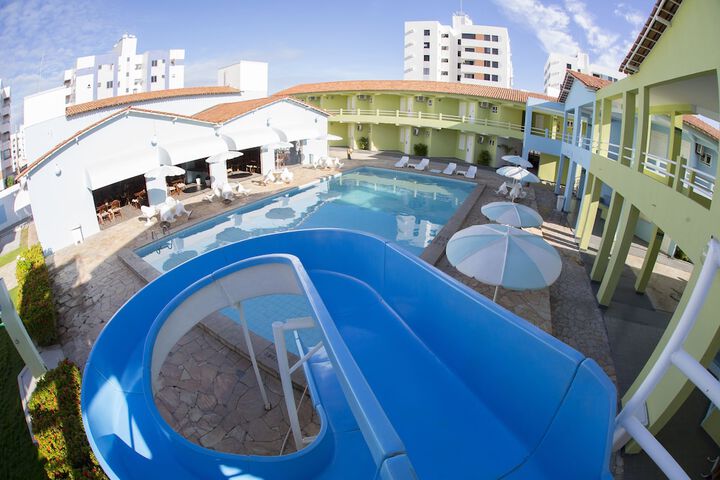 Pool Hotel