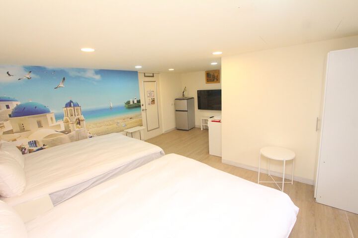 Room 64 of 246