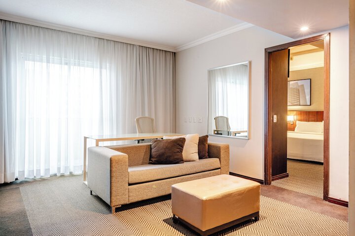 Room 104 of 240