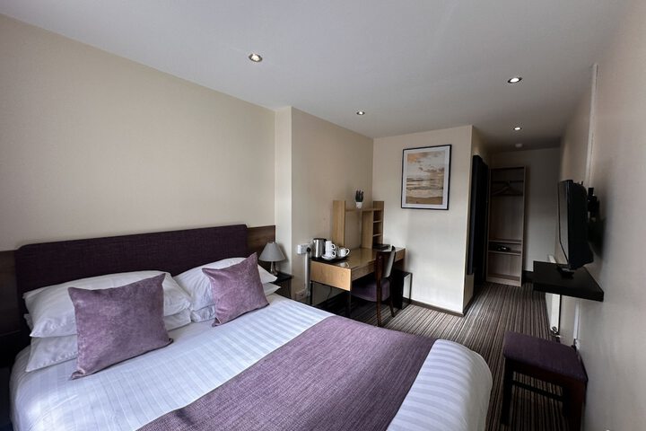 Room 19 of 27