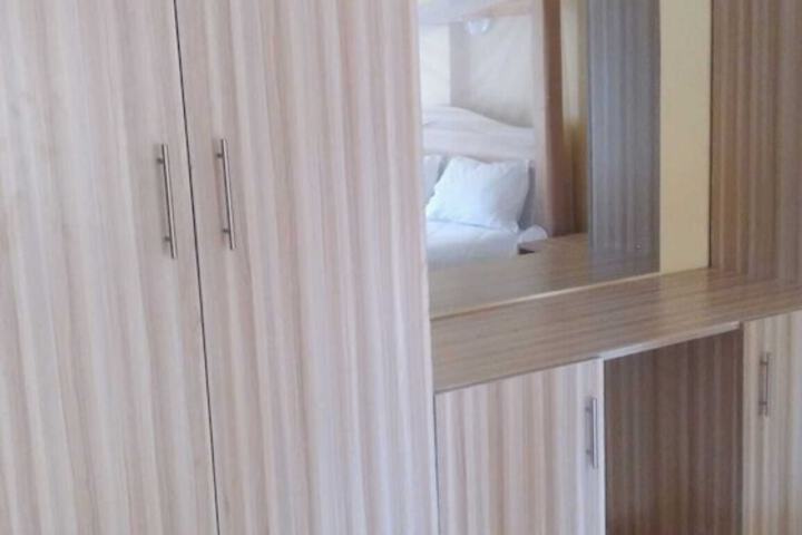 Room 9 of 48