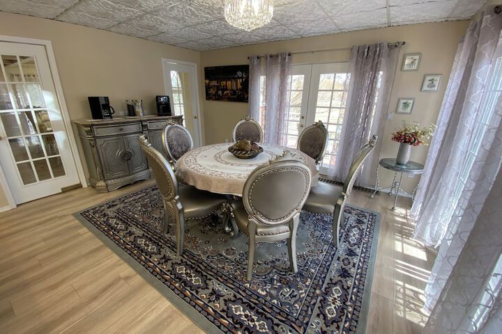 Breakfast/Coffee Service 28 of 37