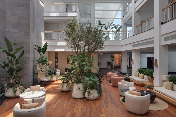Hotel Interior 9 of 100